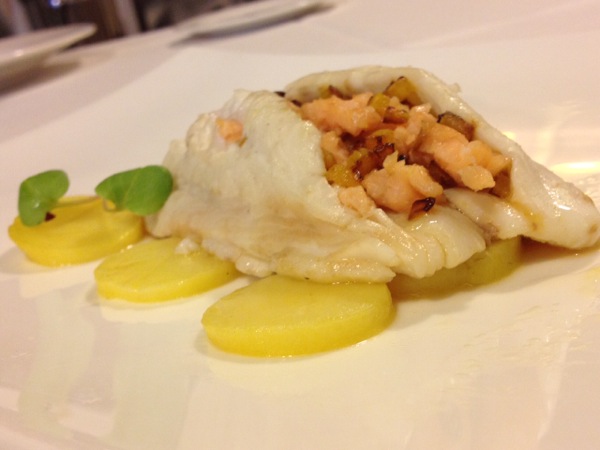 Merluza rellena de salmón y calabaza